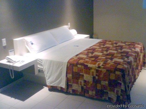 Hotel 402 Монтеррей Экстерьер фото